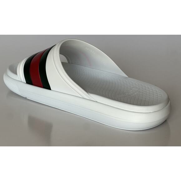 Sandals_&_Flip_Flops